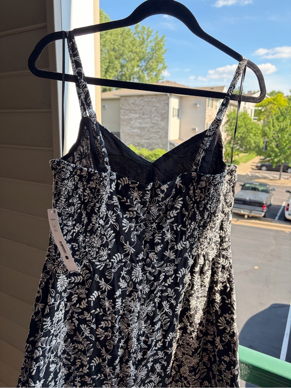 🆕🖤🤍AQUA Floral Embroidered Midi Dress Cotton Sundress Size L Bloomingdale’s - Picture 7 of 17